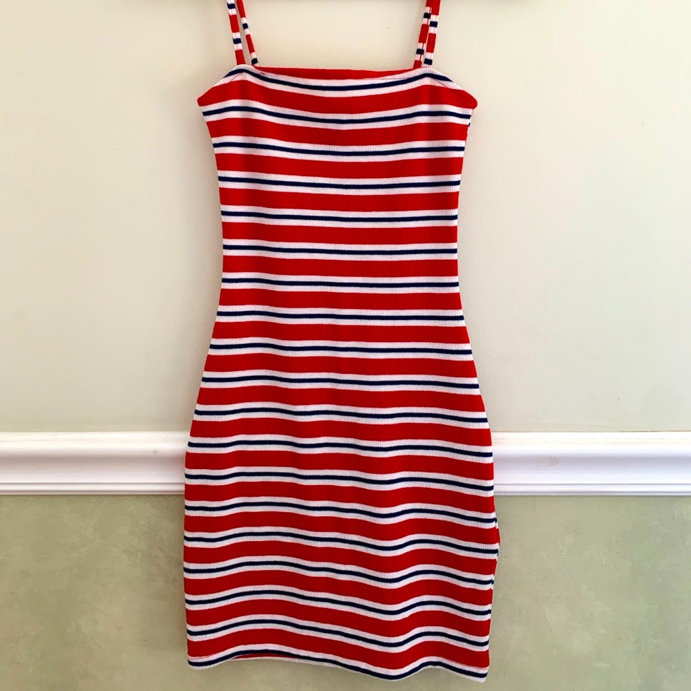 H&M dress never been worn size 2
